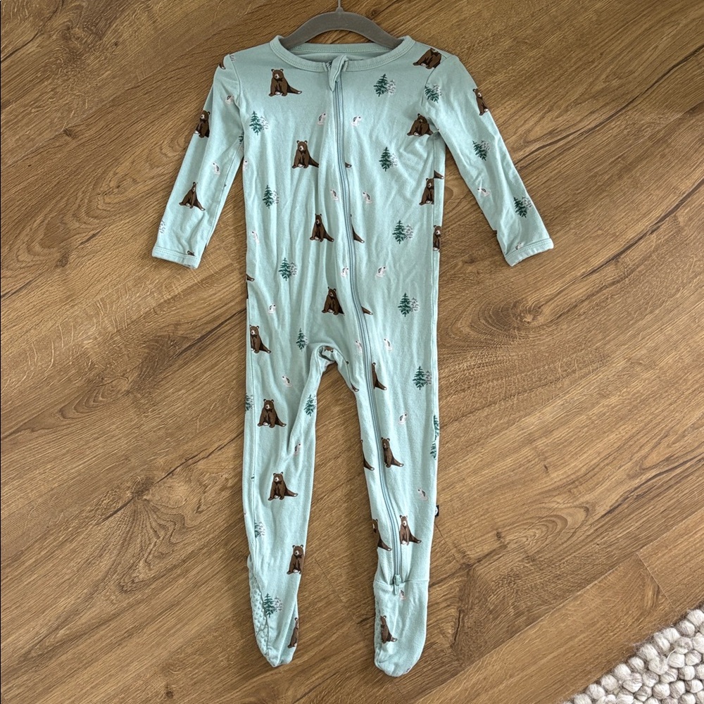 Kyte BABY Bear Trail Print Zipper Footie 18-24 Months EUC